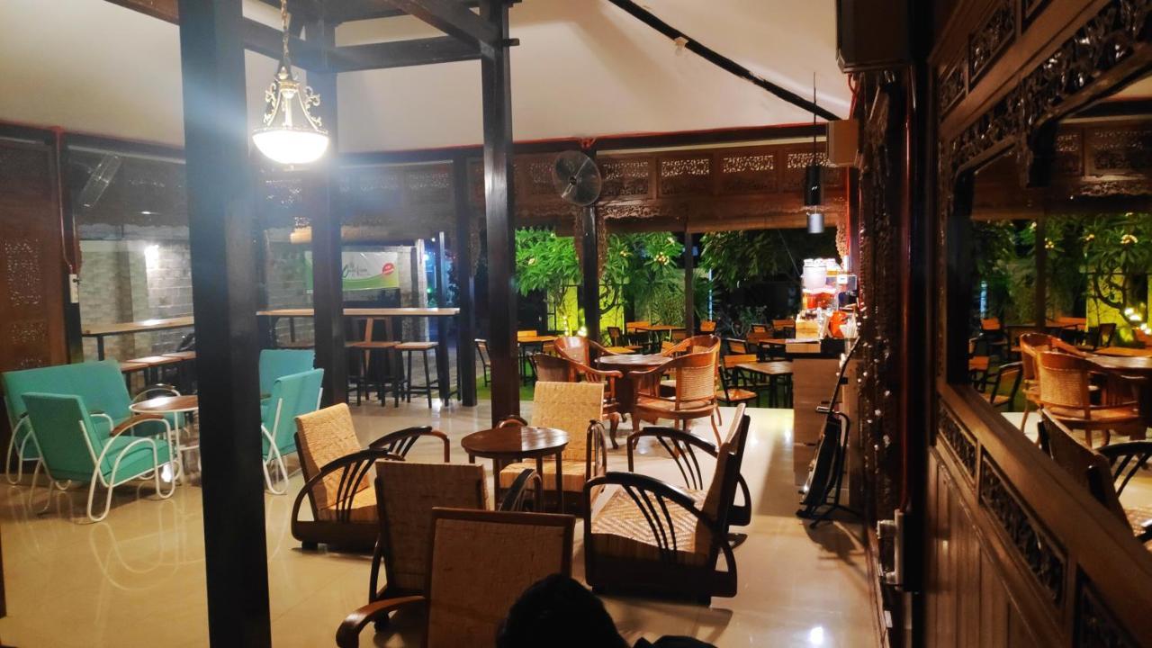 Omah Nayan Hotel Maguwo ภายนอก รูปภาพ