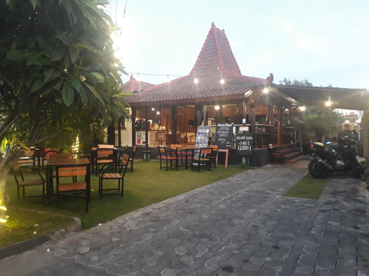 Omah Nayan Hotel Maguwo ภายนอก รูปภาพ