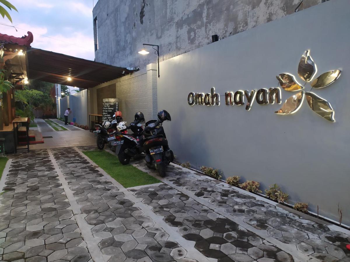 Omah Nayan Hotel Maguwo ภายนอก รูปภาพ