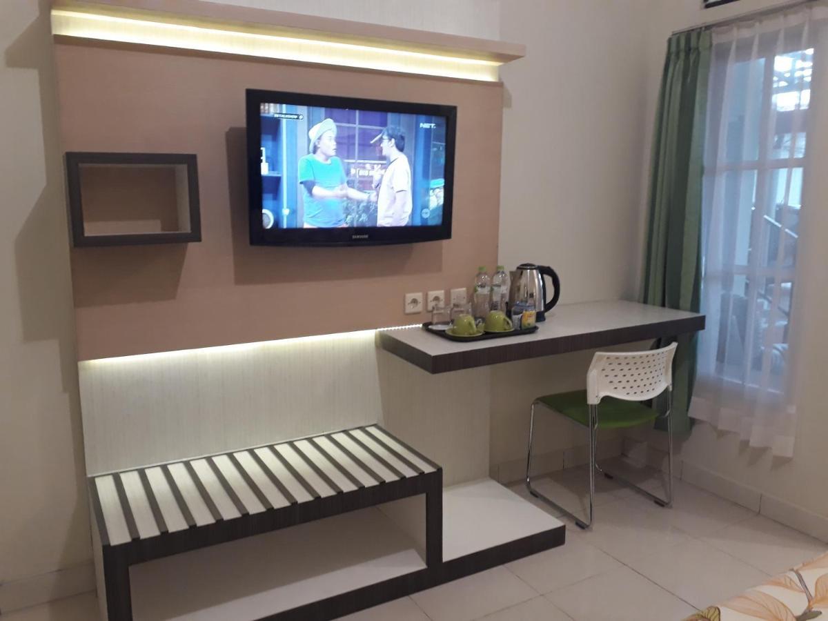 Omah Nayan Hotel Maguwo ภายนอก รูปภาพ