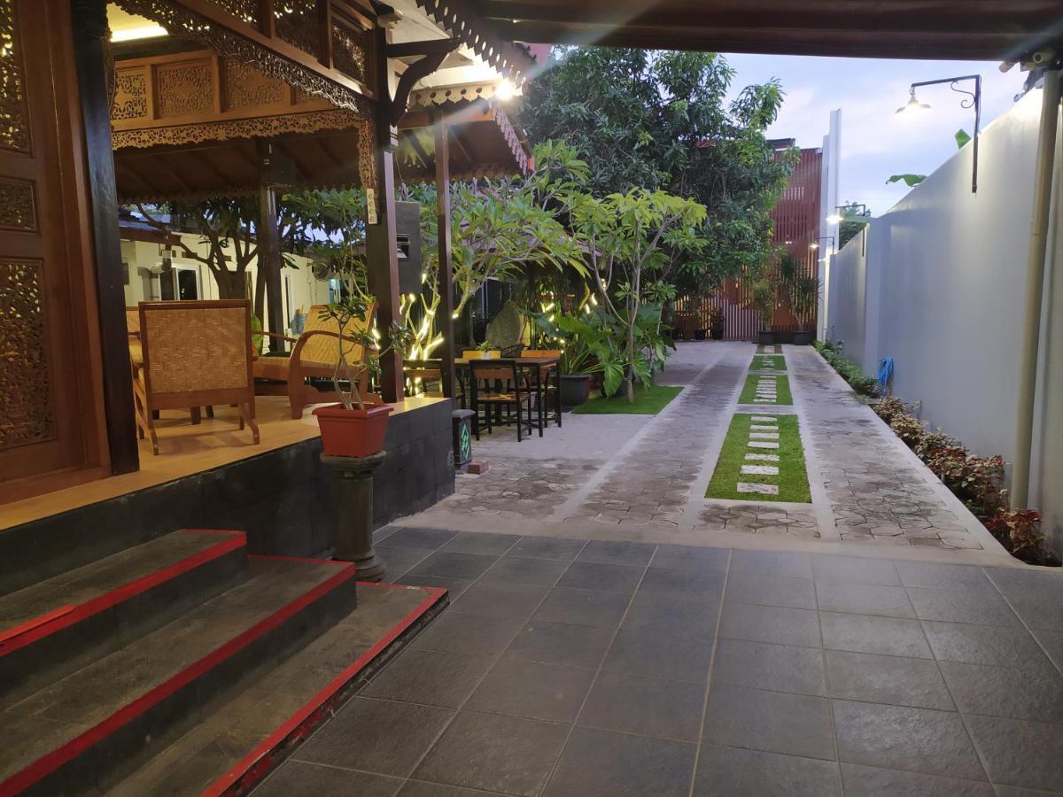 Omah Nayan Hotel Maguwo ภายนอก รูปภาพ