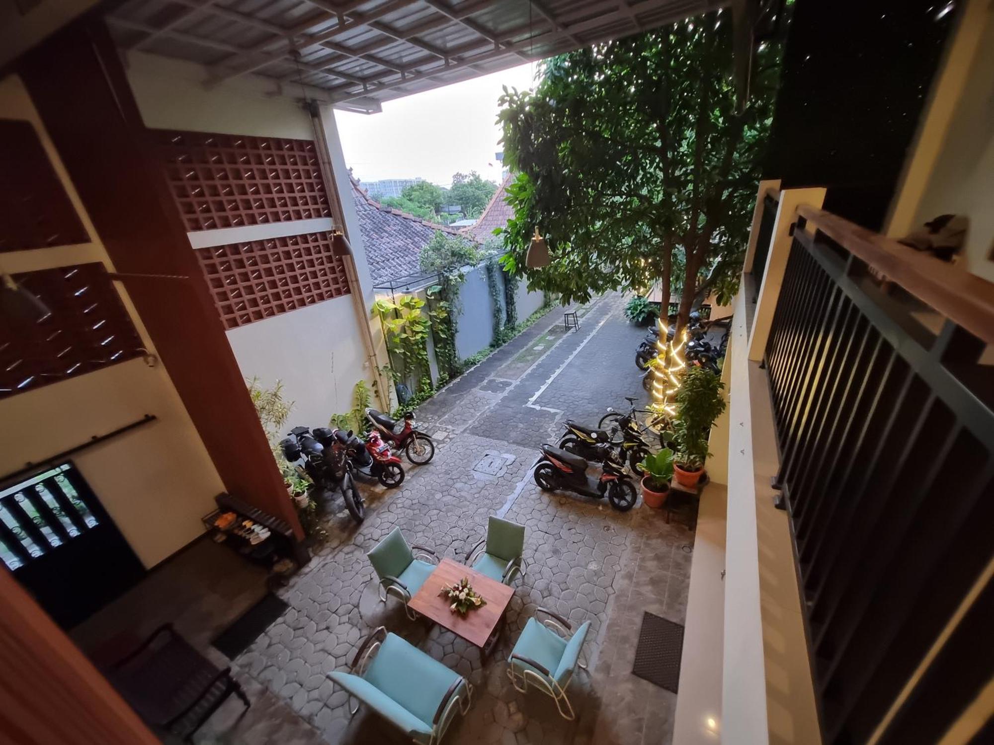 Omah Nayan Hotel Maguwo ภายนอก รูปภาพ