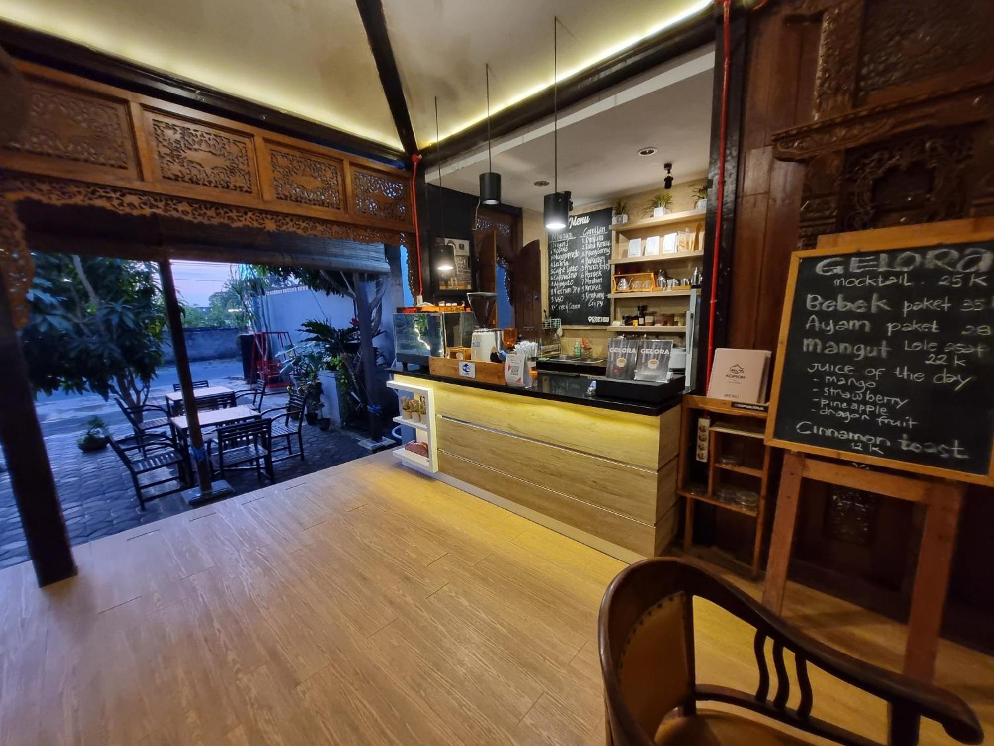 Omah Nayan Hotel Maguwo ภายนอก รูปภาพ