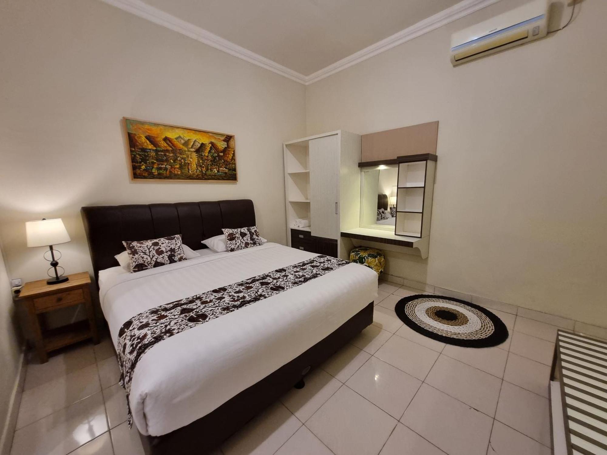 Omah Nayan Hotel Maguwo ภายนอก รูปภาพ
